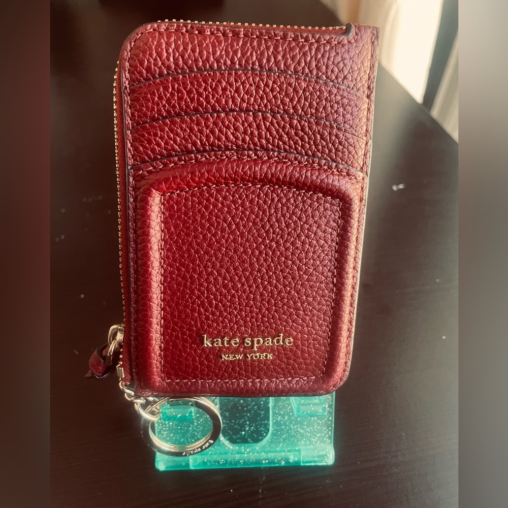 KATE SPADE
Burgundy
Leather
6 Card holder
with zipper pocket
NEW - Picture 3 of 6
